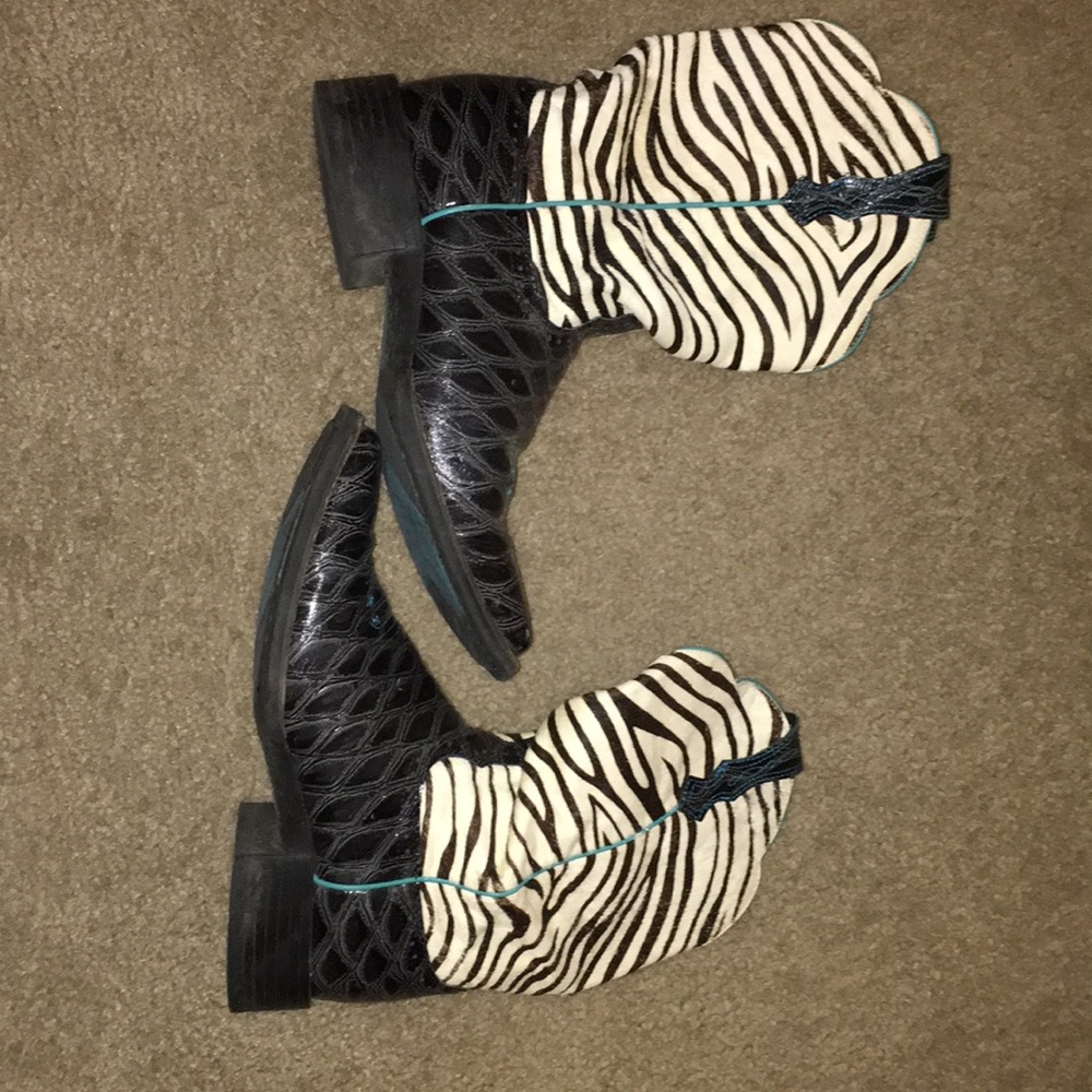 Women’s Ariat boots